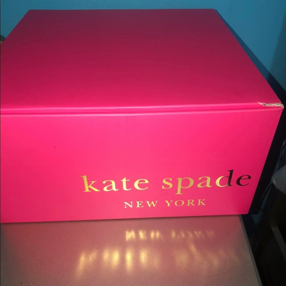 Late Kate Spade 1 Single dish set